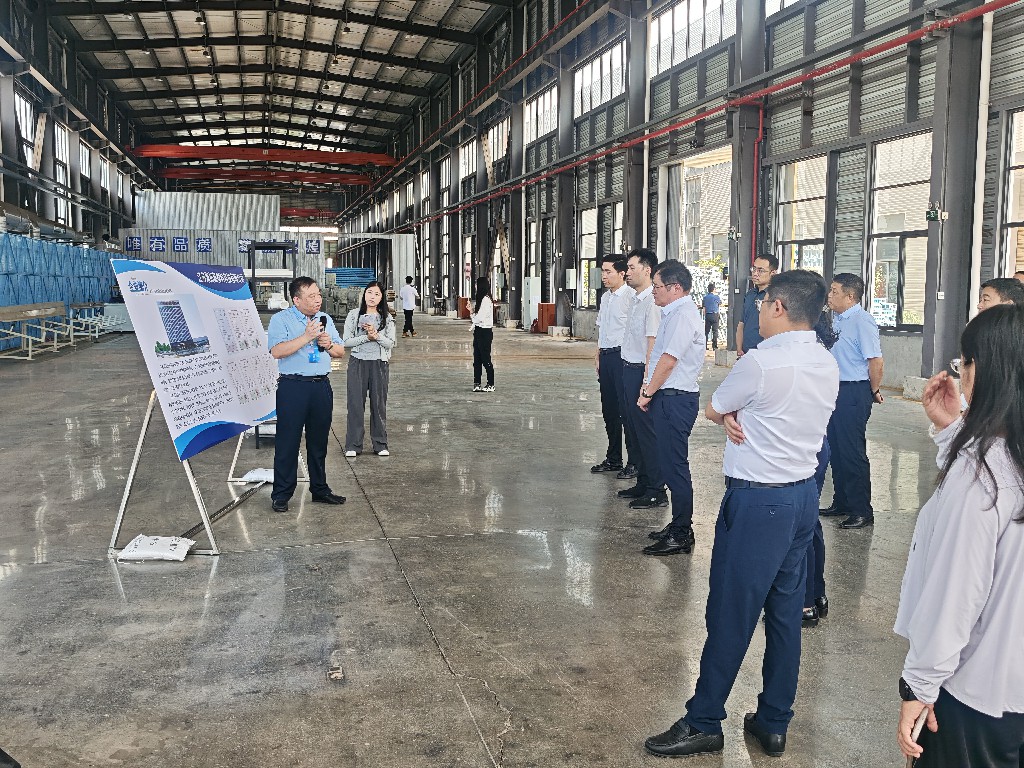 ͨ�����쵼ݰ���Ӳ콭����ҫ�����������ɫ�ܲ���Ŀ