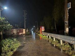  ������ҫ���ʰ�װ·�ƣ������������·